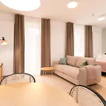 Limehome Vienna Favoritenstr.